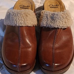 Clark's slip on clogs size 7